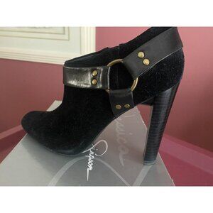 Jessica Simpson Women's Kianna Bootie 8
